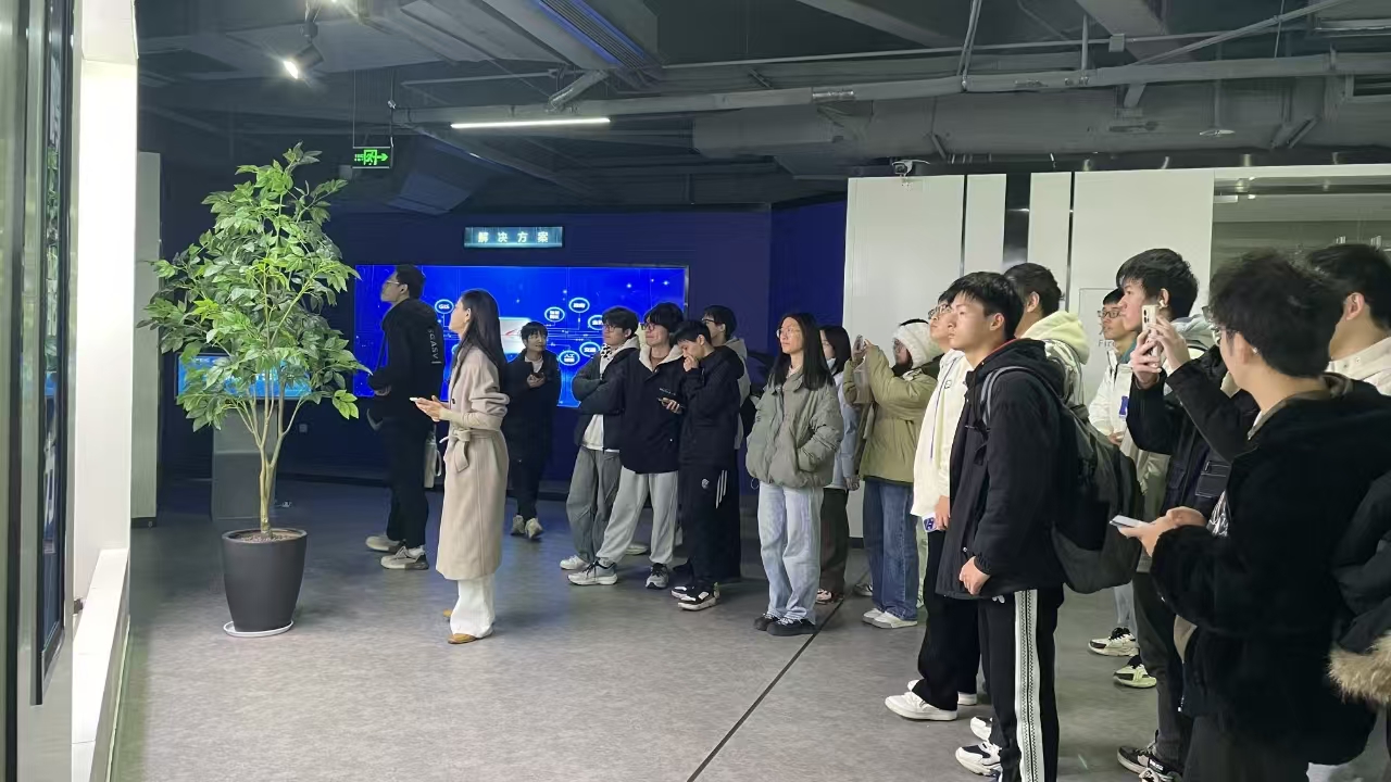 7B1CF
